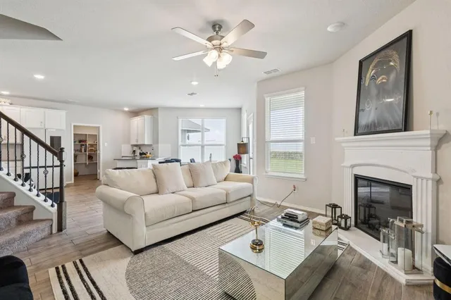 $2,800 | 8982 Delway Drive, Providence Village, TX 76227