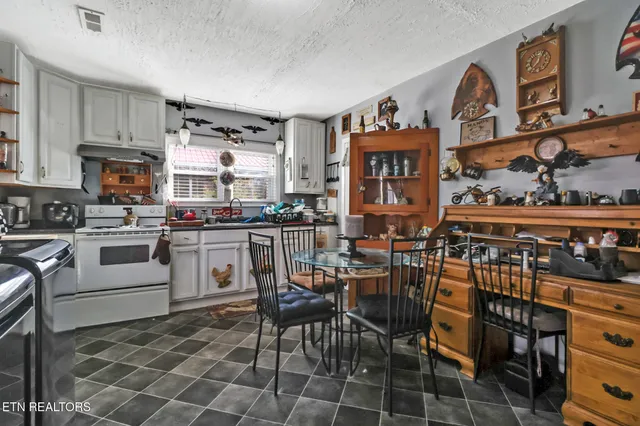 $449,900 | 5659 Matlock Drive, Knoxville, TN 37921