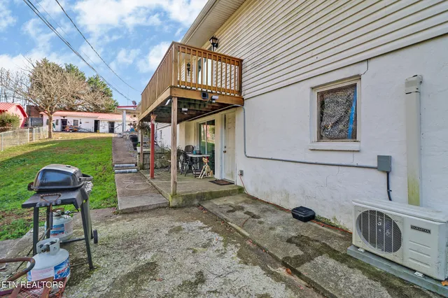 $449,900 | 5659 Matlock Drive, Knoxville, TN 37921