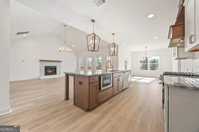 $879,900 | 130 Windchime Way, Unit 9, Tyrone, GA 30290