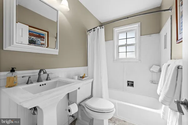 $781,999 | 1806 Roland Avenue, Ruxton, MD 21204