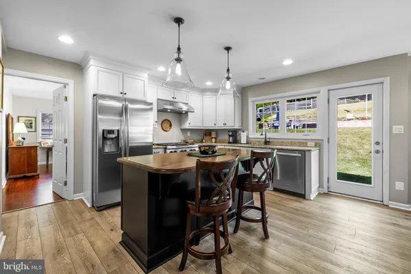 $781,999 | 1806 Roland Avenue, Ruxton, MD 21204