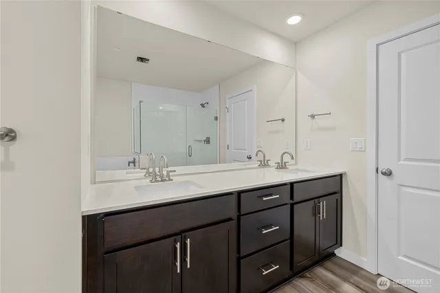 $689,990 | 13909 178th St Court East, Puyallup, WA 98374