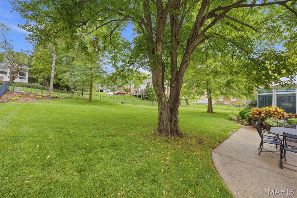 739 Bent Brook Road St. Louis, MO 63122 - Photo 50 of 56