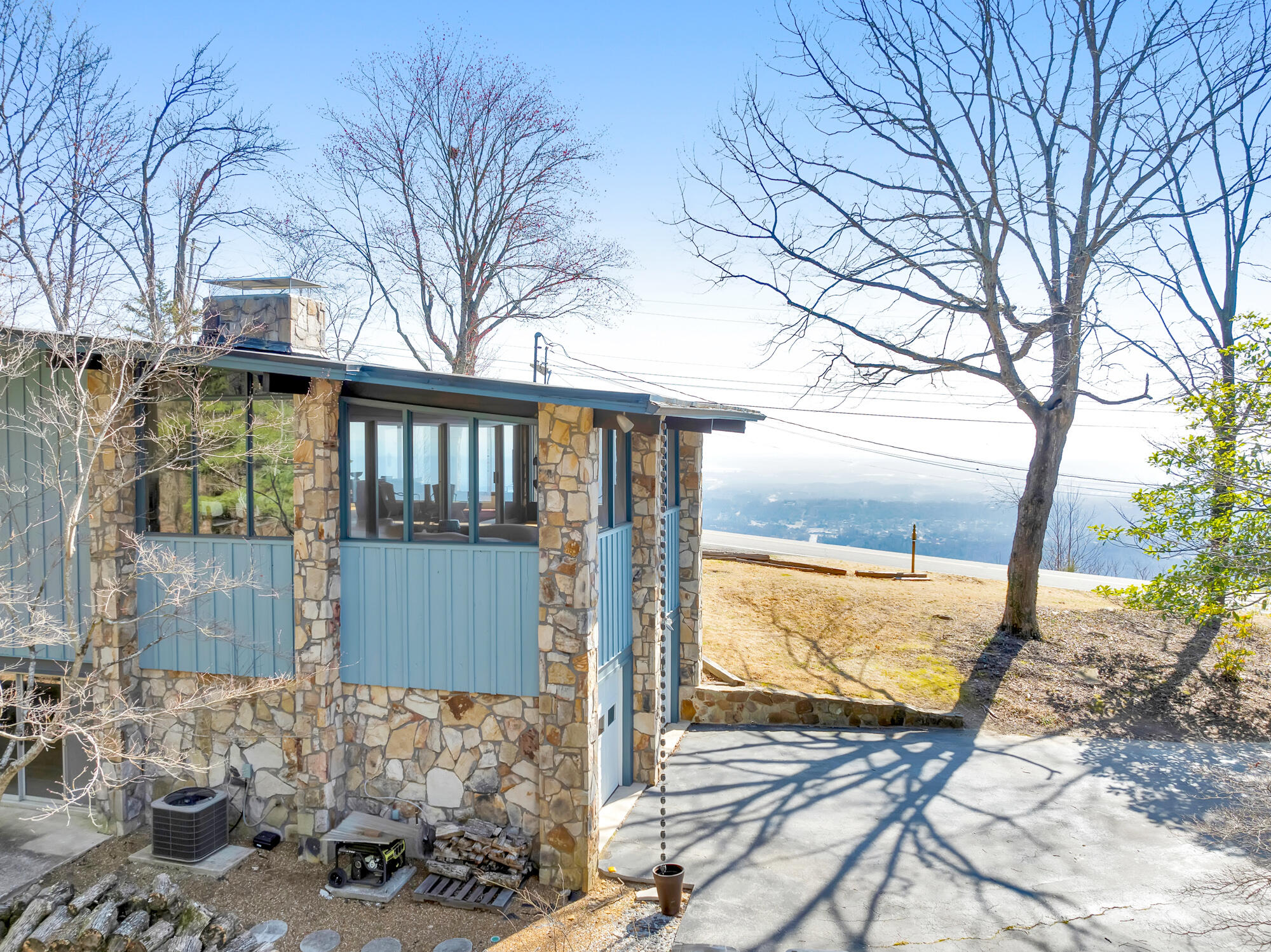1105 East Brow Road Signal Mountain, TN 37377 - Photo 5 of 67 1105-E-Brow-Rd-MLS-Photos-1
