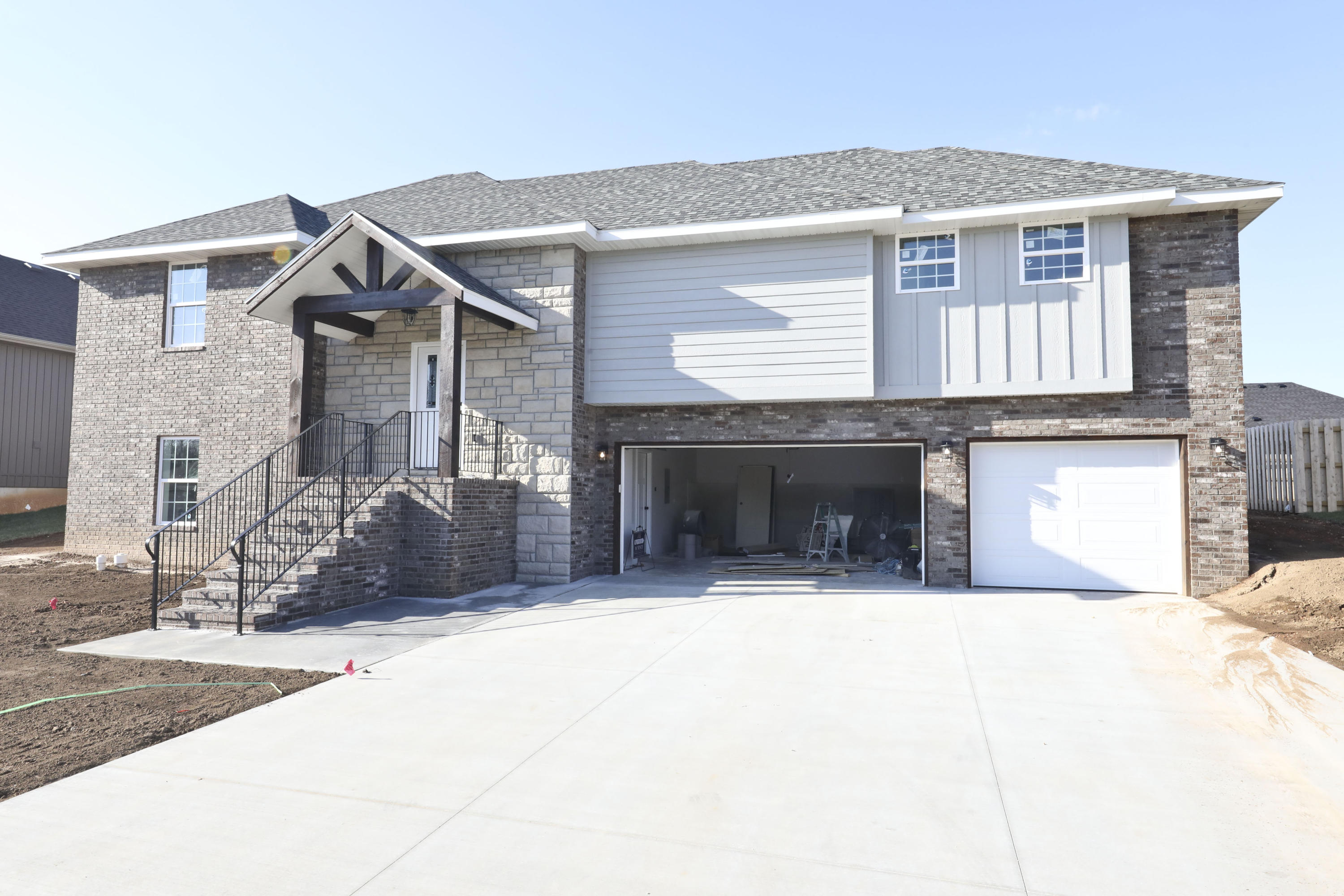 2677 West Miramar Road Ozark, MO 65721 - Photo 1 of 1 IMG-59757