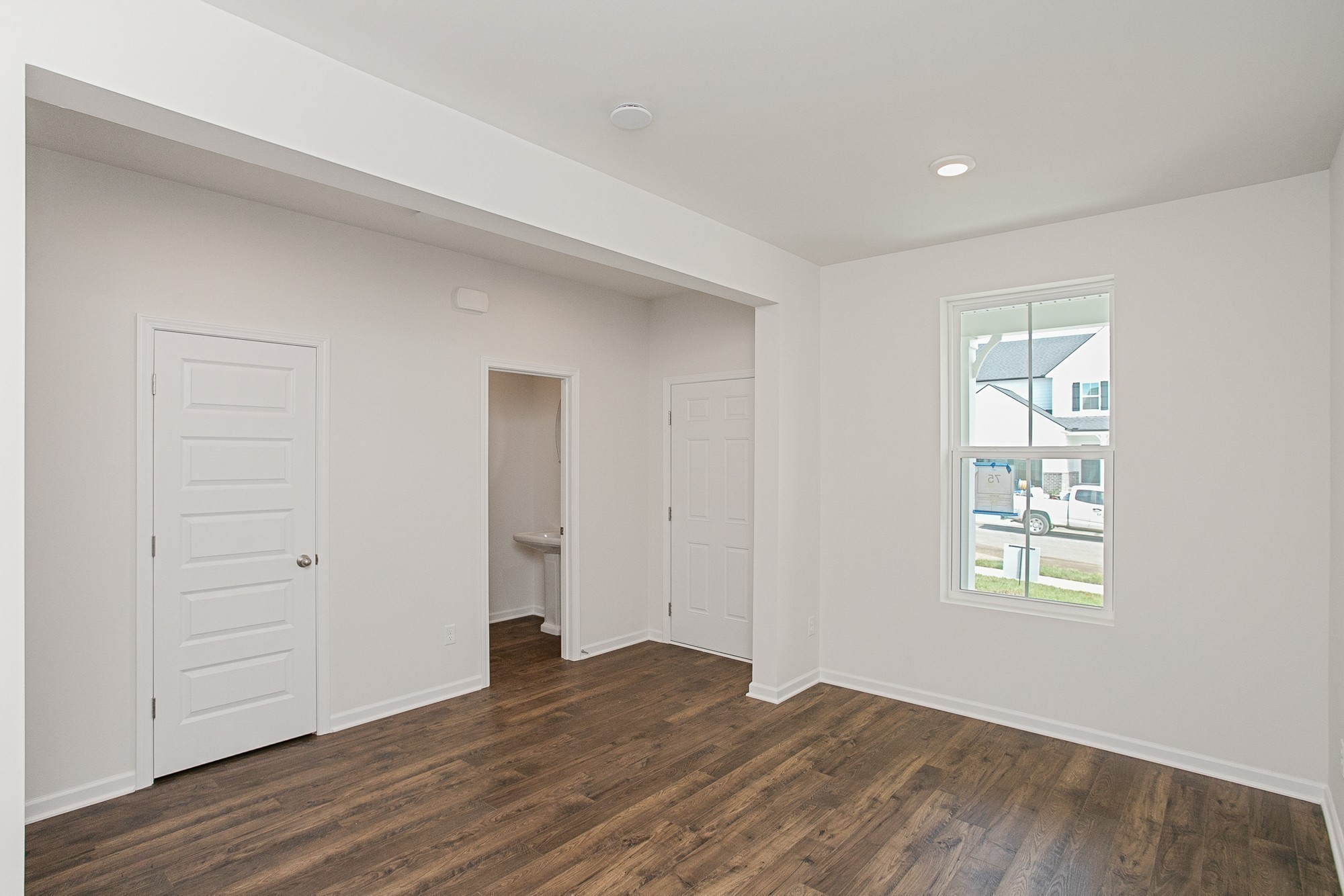 1306 Godwin Road Hermitage, TN 37076 - Photo 3 of 28