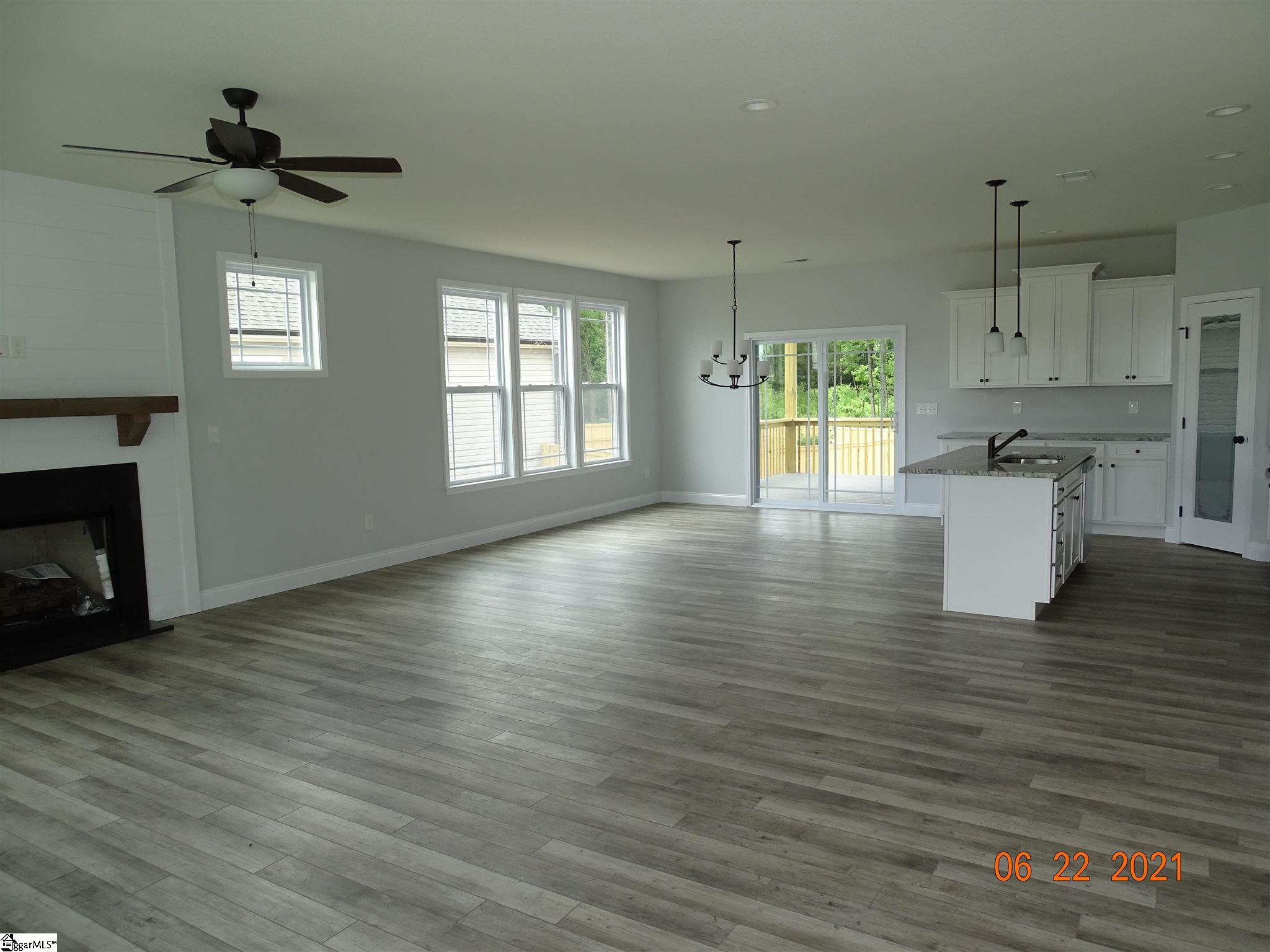 755 Lightwood Knot Road Woodruff, SC 29388 - Photo 5 of 22 Gallery Image 5