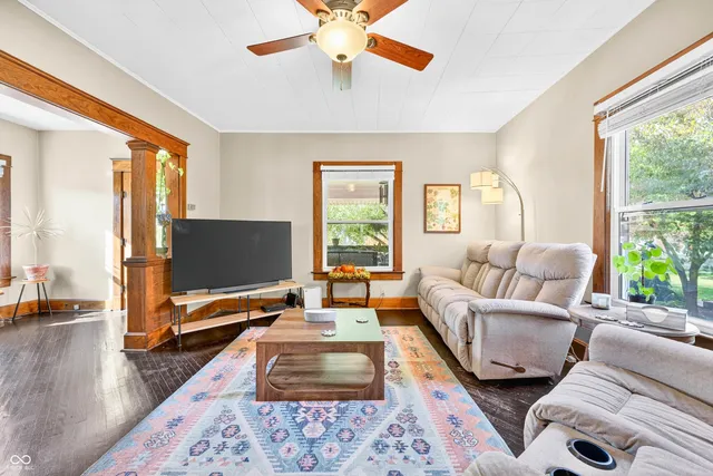 $259,900 | 727 West 2nd Street, Seymour, IN 47274