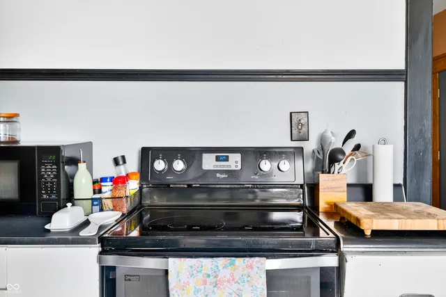 $259,900 | 727 West 2nd Street, Seymour, IN 47274