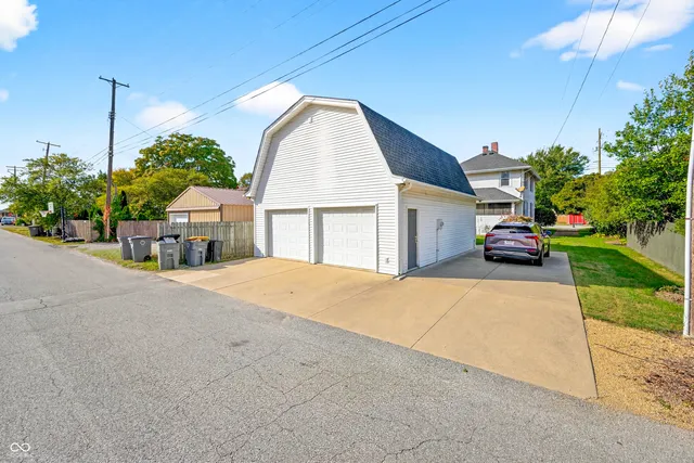 $259,900 | 727 West 2nd Street, Seymour, IN 47274