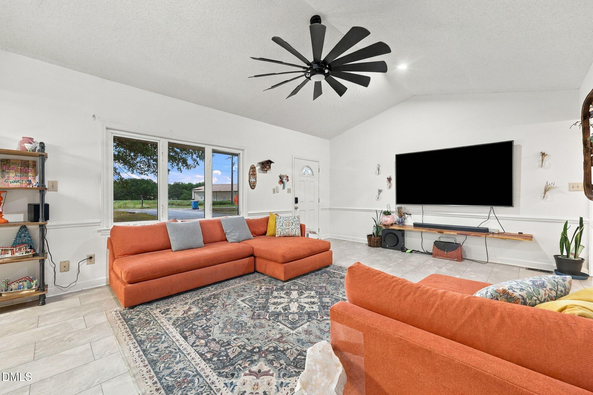 3887 Plainview Church Road Angier, NC 27501 - Photo 6 of 32 family room 2