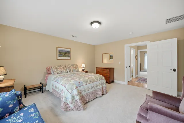 $629,900 | 20 Greendale Drive, Suffield, CT 06078