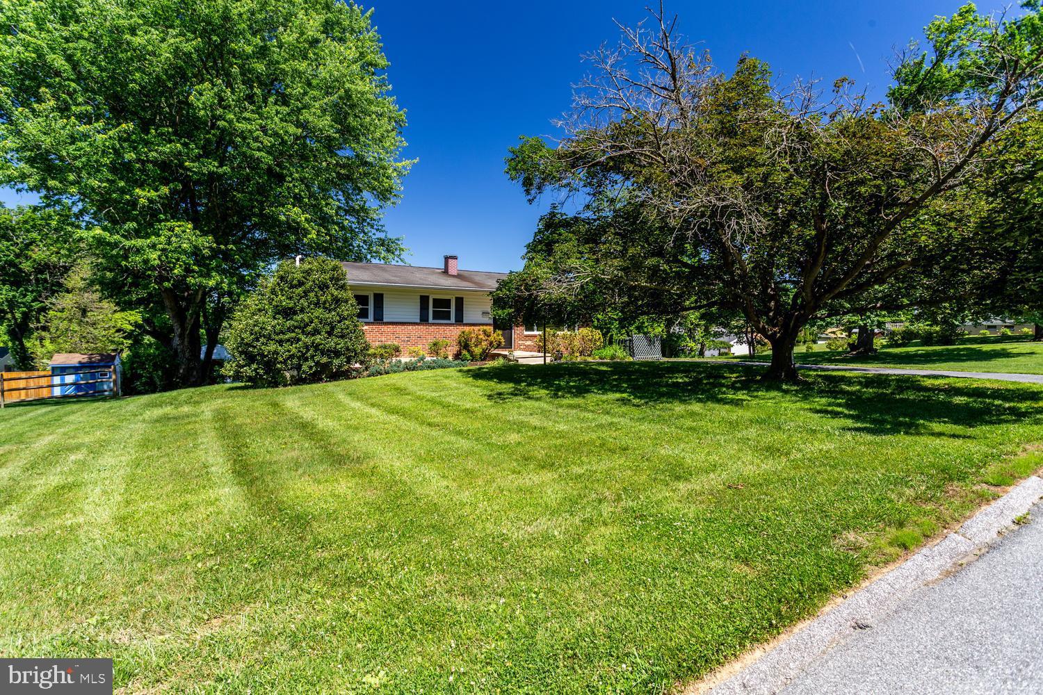 5900 Hanna Road Sykesville, MD 21784 - Photo 4 of 72 Front view at a distance