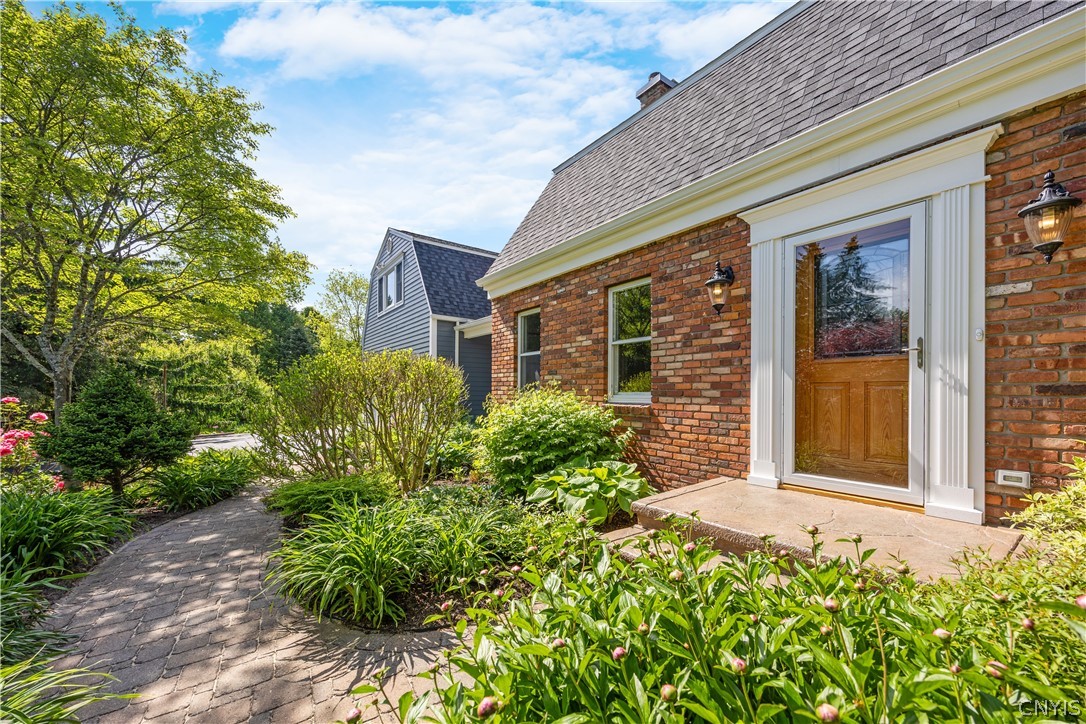 7534 Broadfield Road Pompey, NY 13104 - Photo 2 of 48