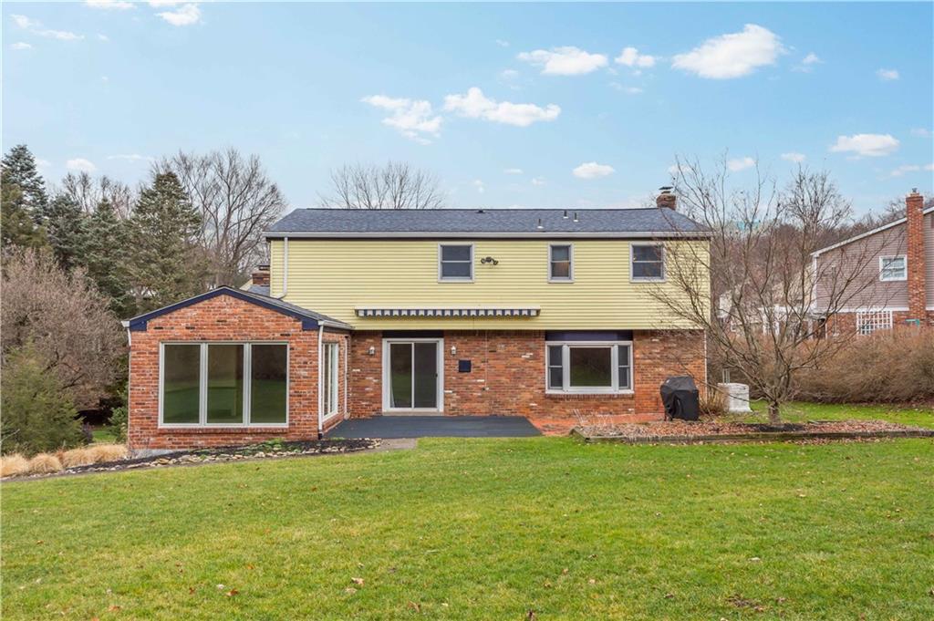 183 Topsfield Road Pittsburgh, PA 15241 - Photo 3 of 45 Gallery Image 3