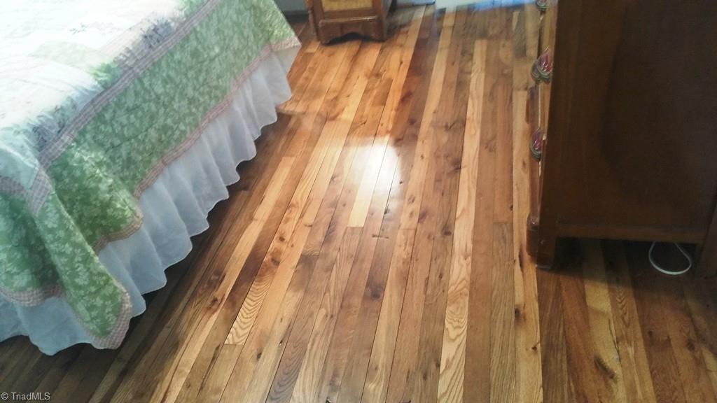 140 Frye Bridge Road Clemmons, NC 27012 - Photo 14 of 22 Great shot of hardwoods in 3rd bedroom!