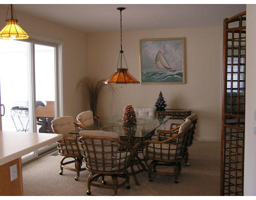 17 Bisbee Drive, Unit 17 Rochester, MA 02770 - Photo 3 of 4