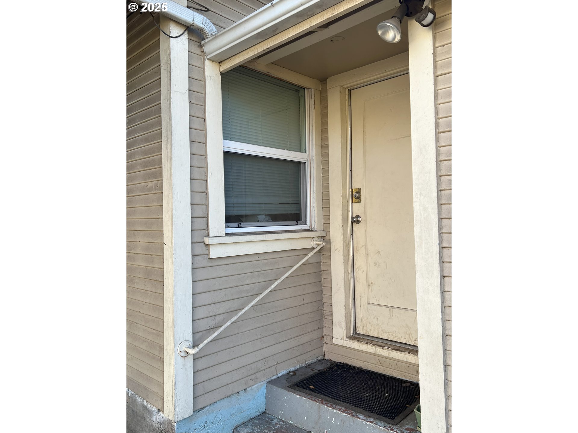 2258 Agate Street Eugene, OR 97403 - Photo 14 of 16