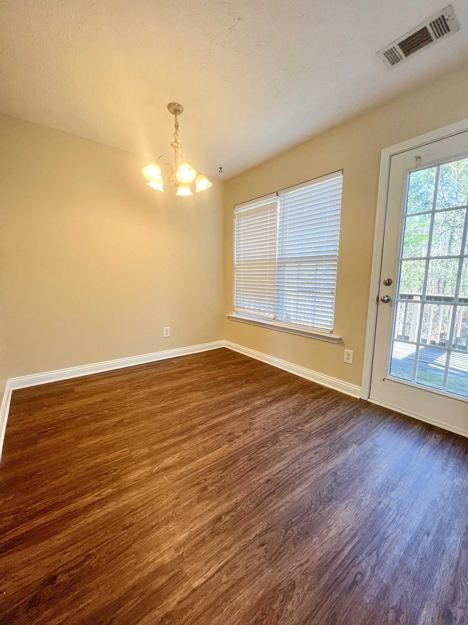 3501 Mt View Ridge Drive Antioch, TN 37013 - Photo 4 of 10 Gallery Image 4