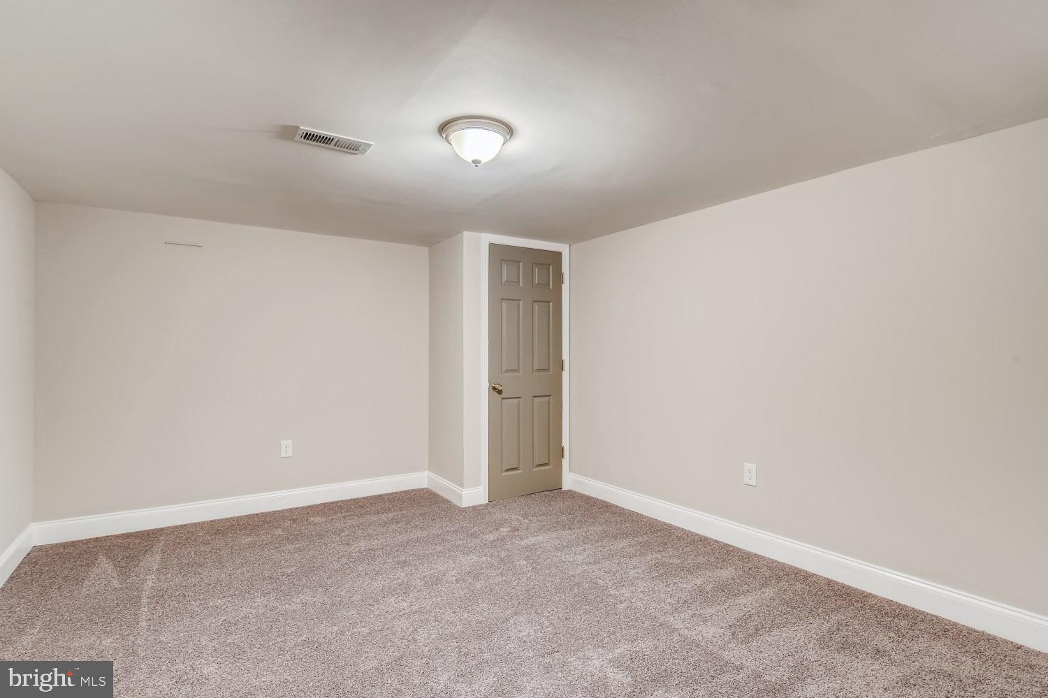 1337 Crofton Road Baltimore, MD 21239 - Photo 22 of 23