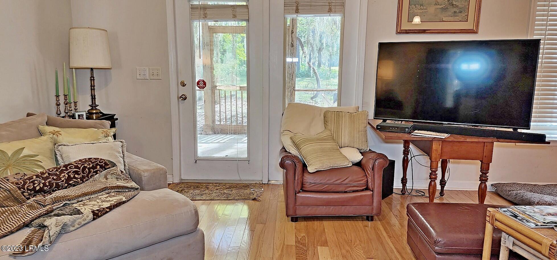 61 State Rd S-7-578 Beaufort, SC 29907 - Photo 4 of 30 20230923_103403