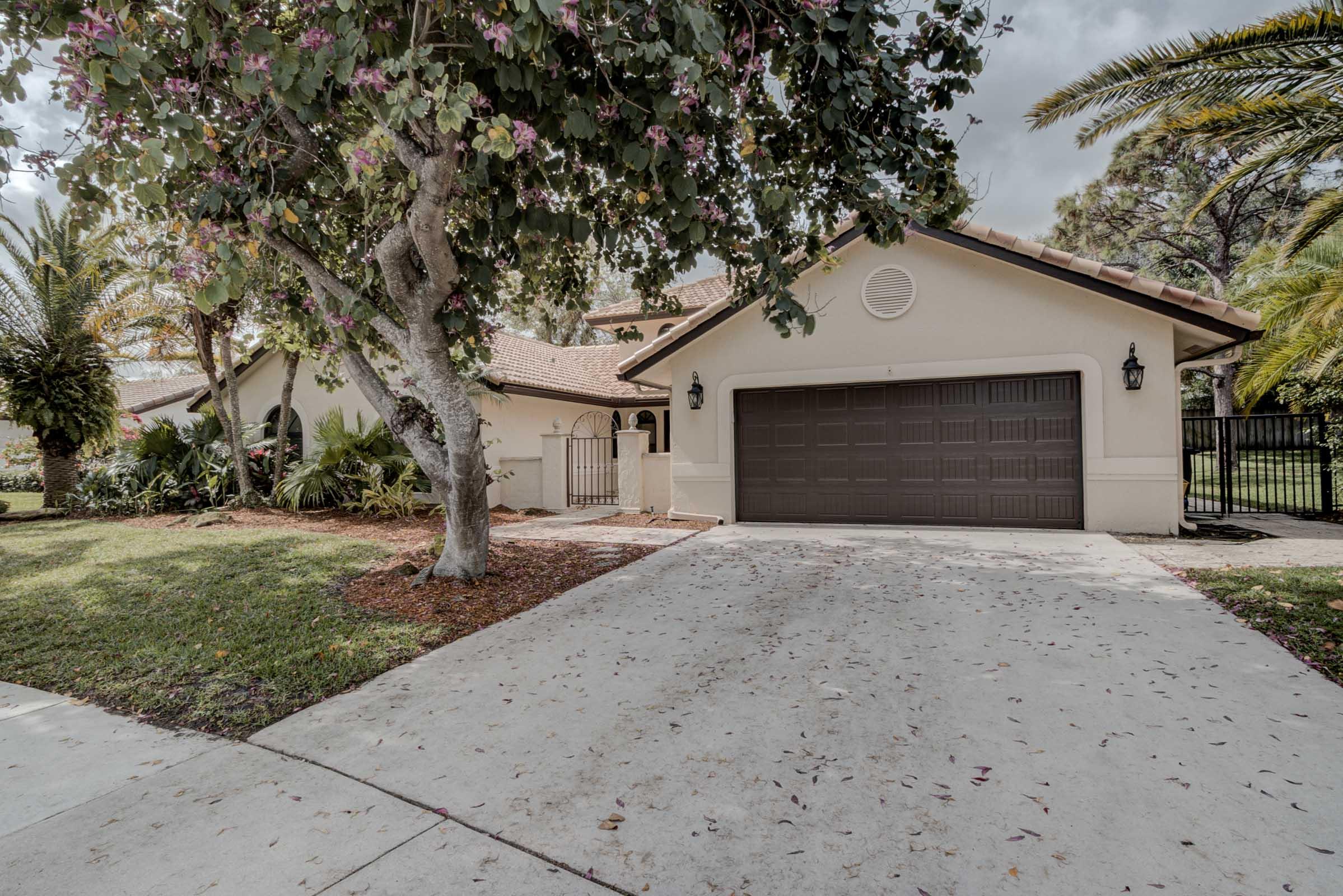 2941 Northwest 29th Avenue Boca Raton, FL 33434 - Photo 32 of 33 FRONT VIEW
