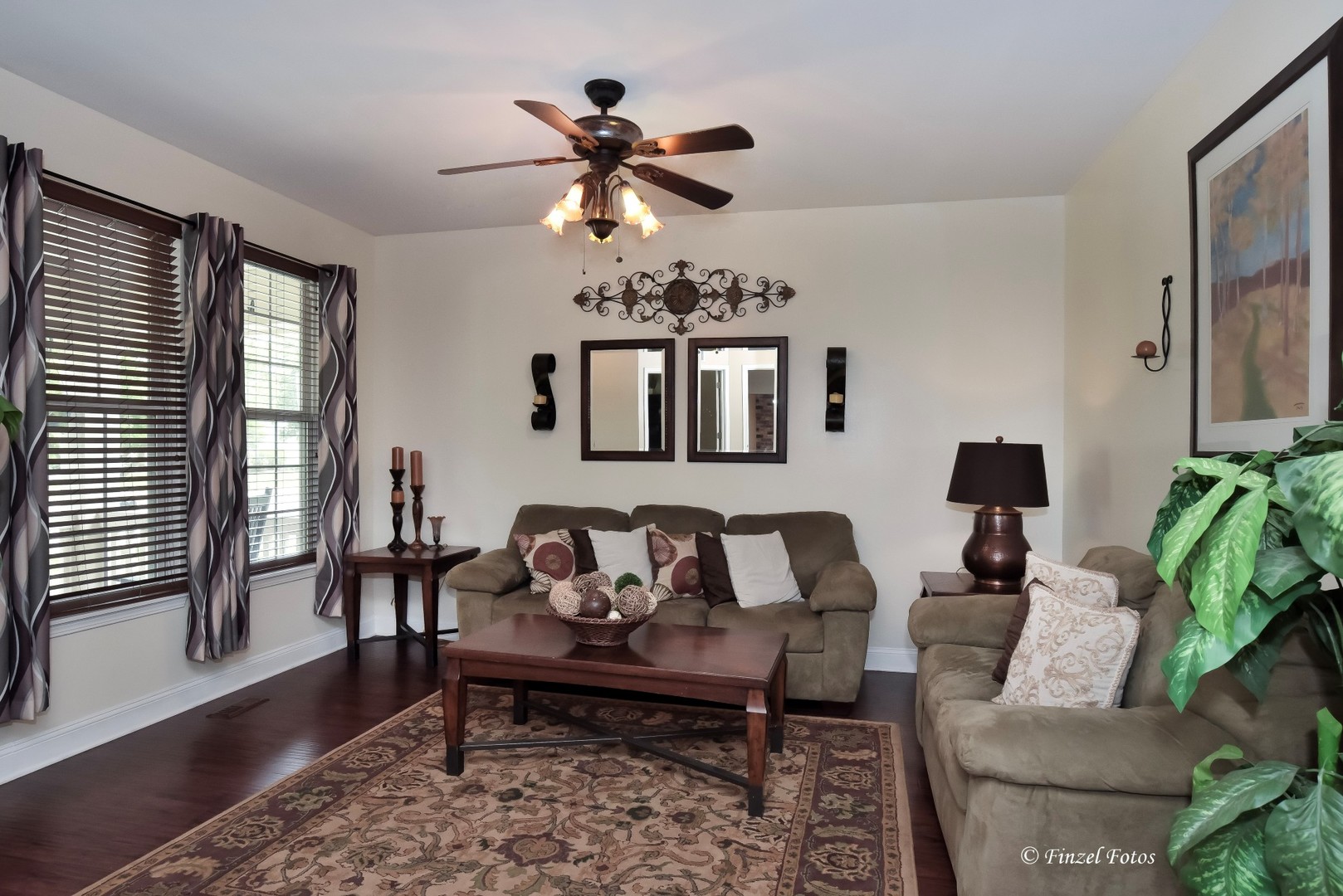 247 Pawtucket Avenue Elgin, IL 60124 - Photo 26 of 39