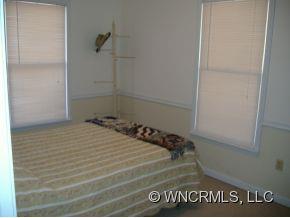 133 Pine Road Brevard, NC 28712 - Photo 6 of 12 Gallery Image 6