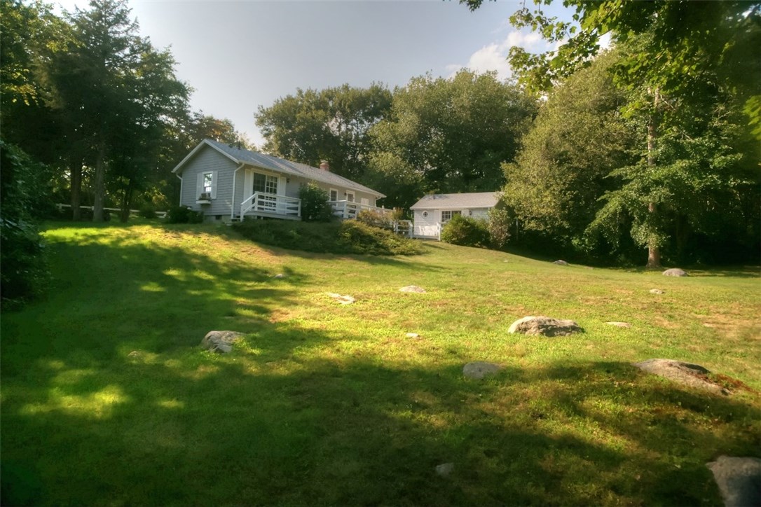 32 Haversham Road Westerly, RI 02891 - Photo 3 of 24