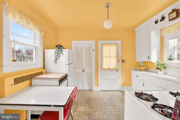 $400,000 | 226 Glenmore Avenue, Catonsville, MD 21228