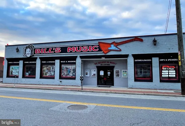 $400,000 | 226 Glenmore Avenue, Catonsville, MD 21228