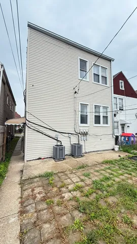 $439,999 | 3137 West 42nd Street, Chicago, IL 60632