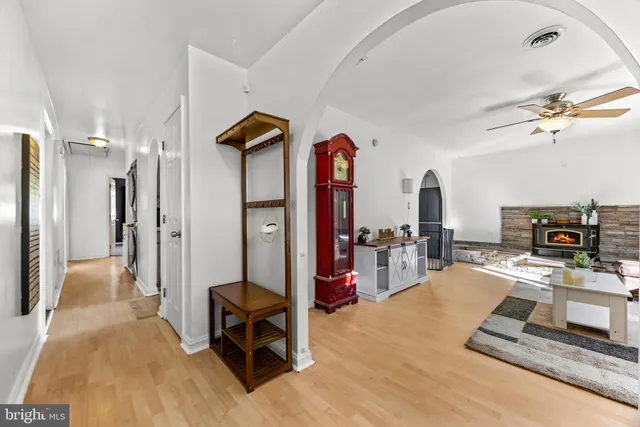 $2,300 | 3472 Albantowne Way, Edgewood, MD 21040