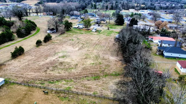a view of yard and patio