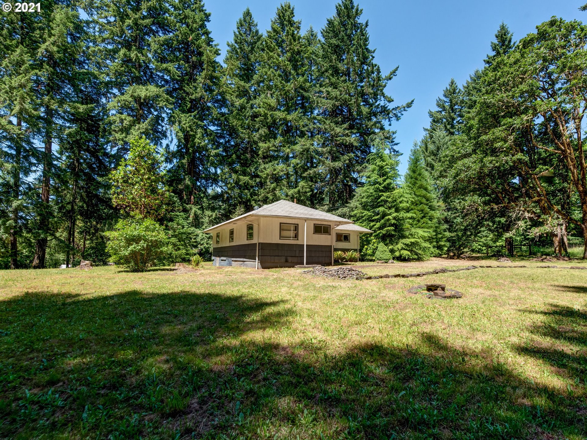 25248 Vaughn Road Veneta, OR 97487 - Photo 1 of 21 Gallery Image 1