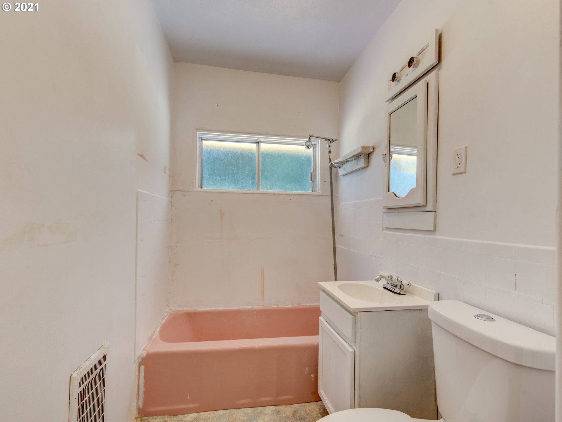 25248 Vaughn Road Veneta, OR 97487 - Photo 15 of 21 Gallery Image 15