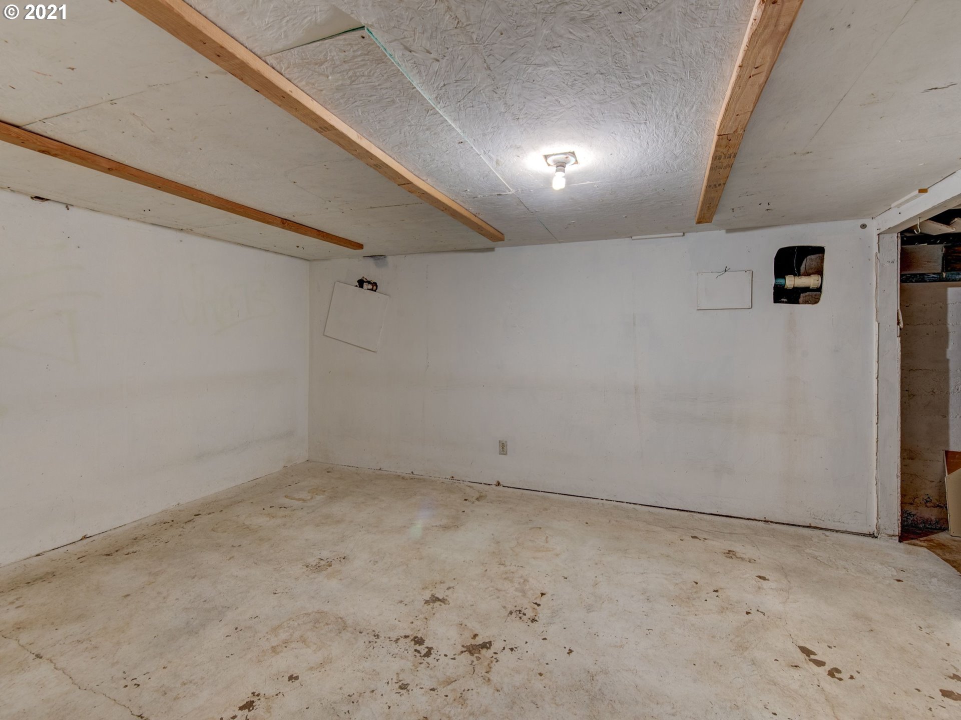 25248 Vaughn Road Veneta, OR 97487 - Photo 17 of 21 Gallery Image 17