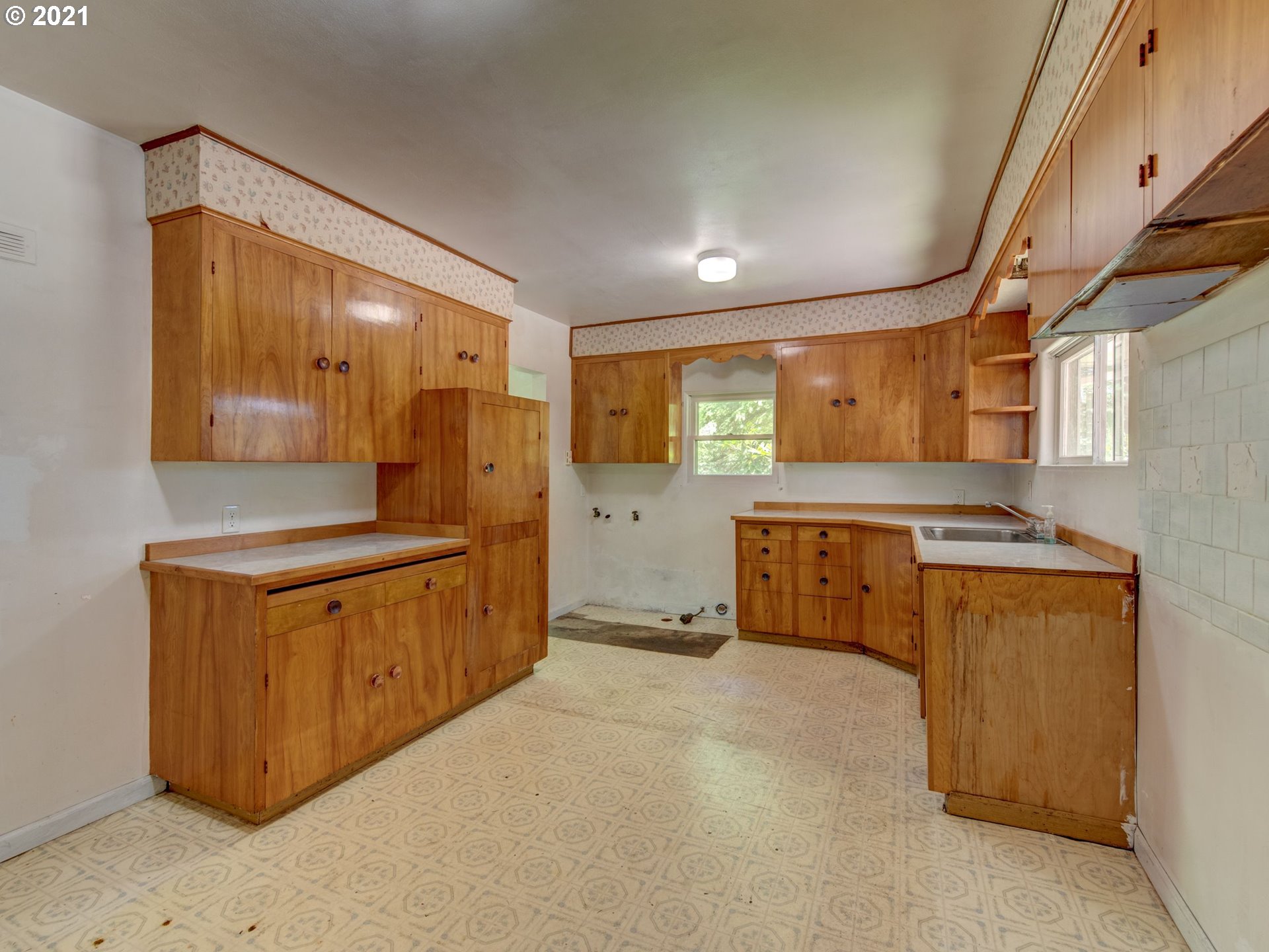 25248 Vaughn Road Veneta, OR 97487 - Photo 7 of 21 Gallery Image 7
