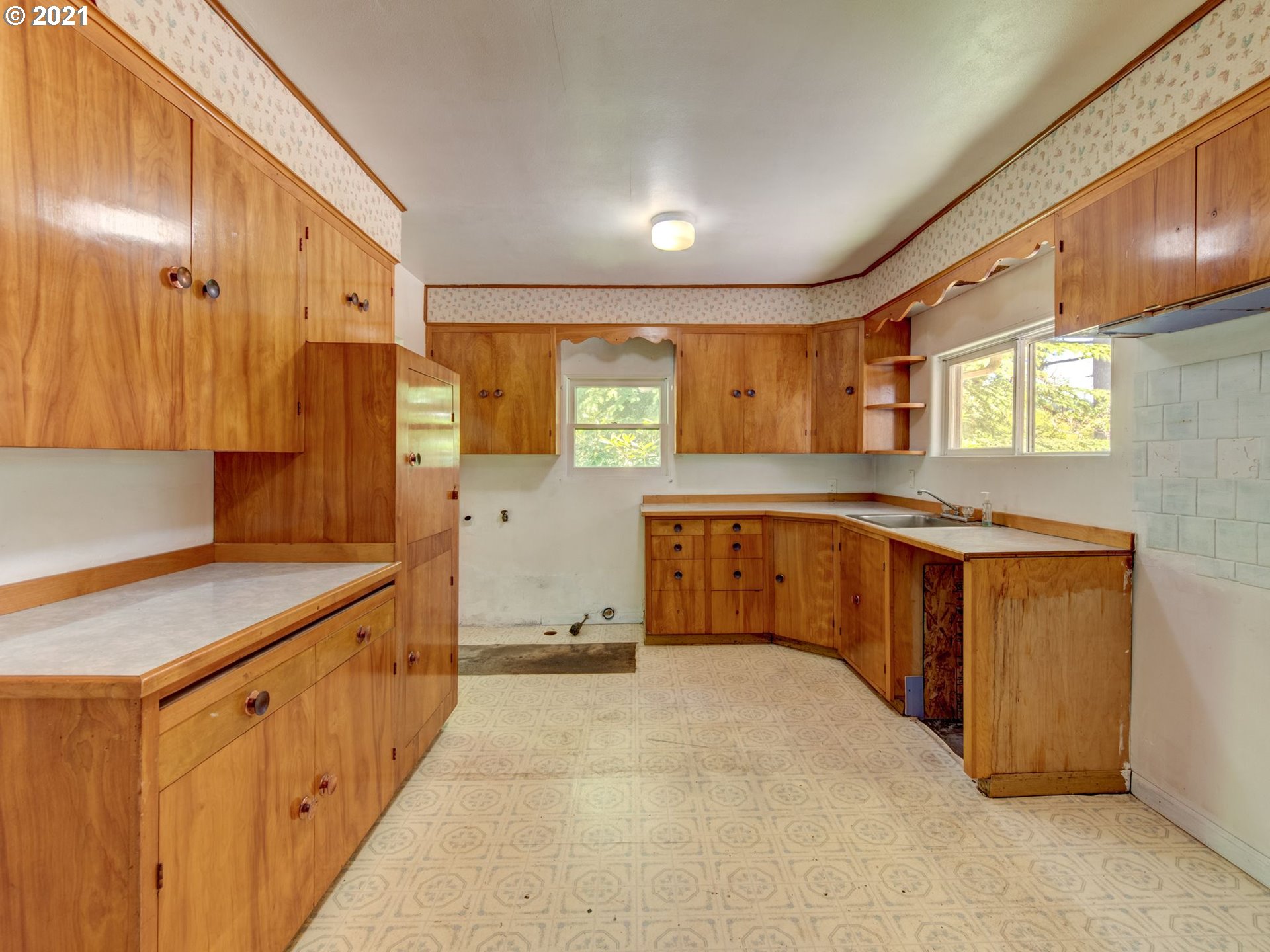 25248 Vaughn Road Veneta, OR 97487 - Photo 8 of 21 Gallery Image 8
