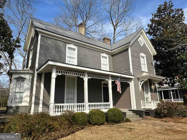 $2,400 | 205 North 2nd Street, Madison, GA 30650