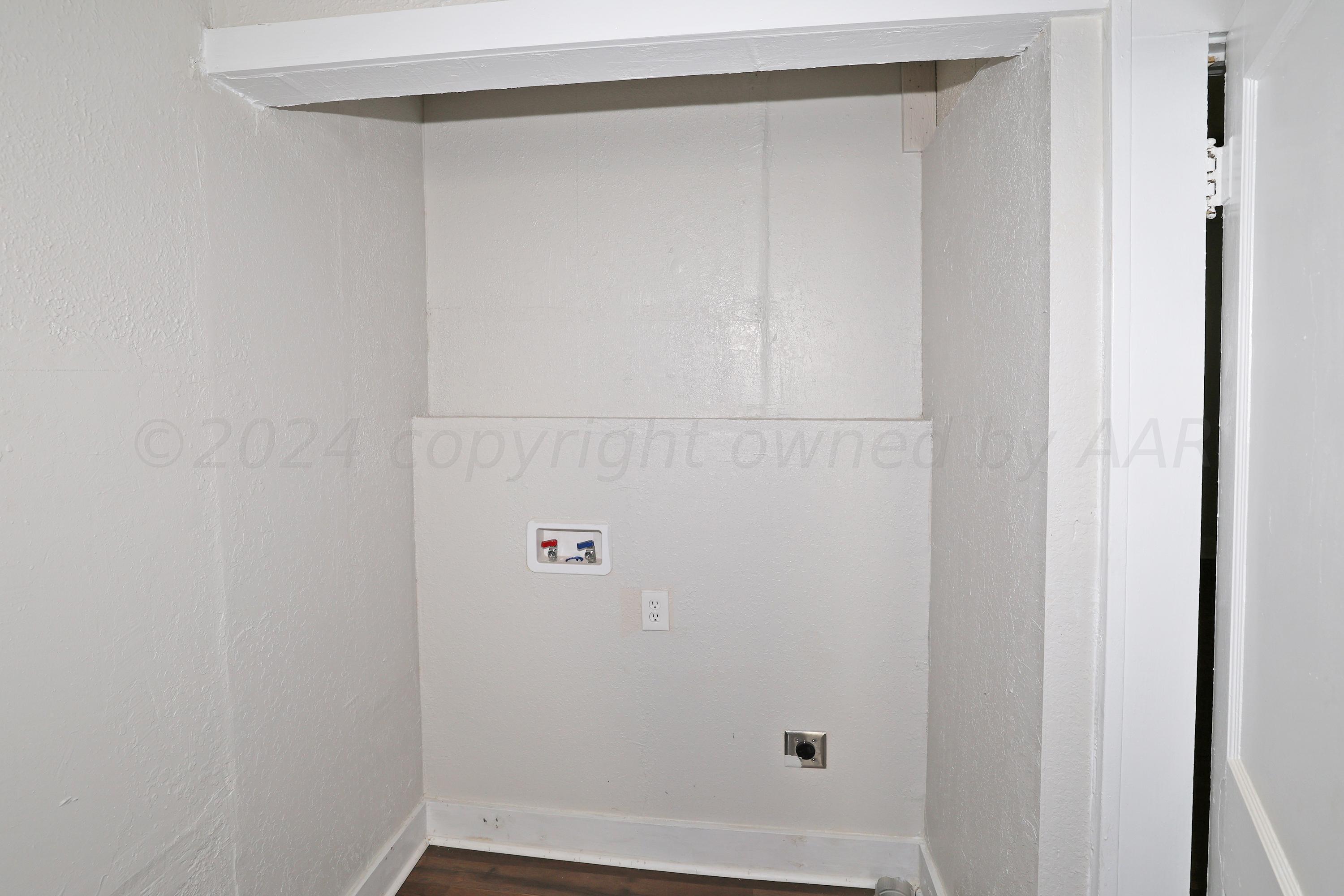 1506 Southwest 11th Avenue Amarillo, TX 79101 - Photo 9 of 10 a view of small space