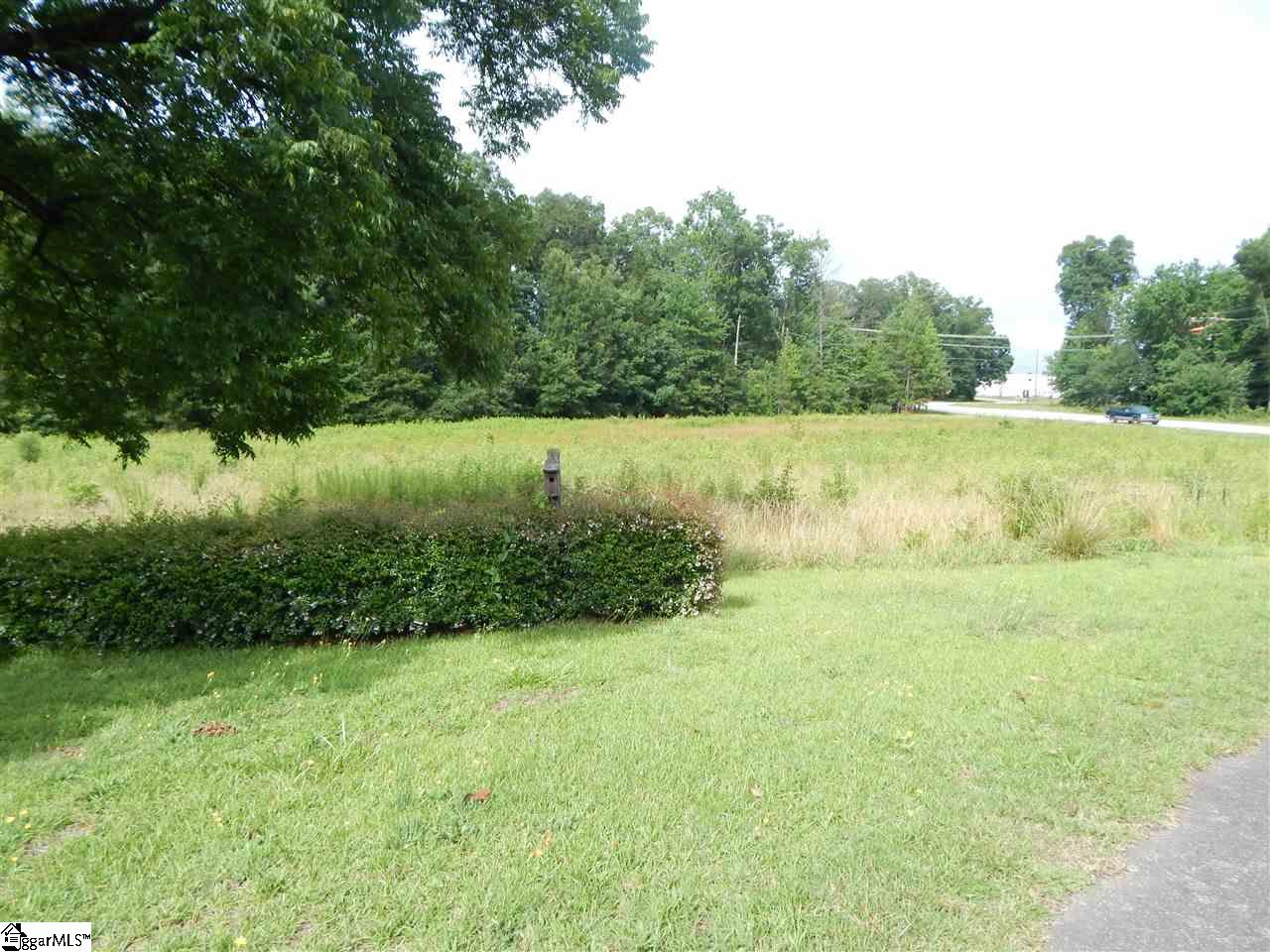 2391 Brown Wood Road Greer, SC 29651 - Photo 5 of 18