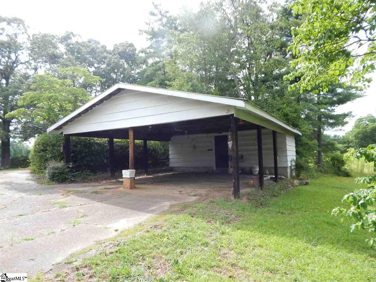 2391 Brown Wood Road Greer, SC 29651 - Photo 7 of 18