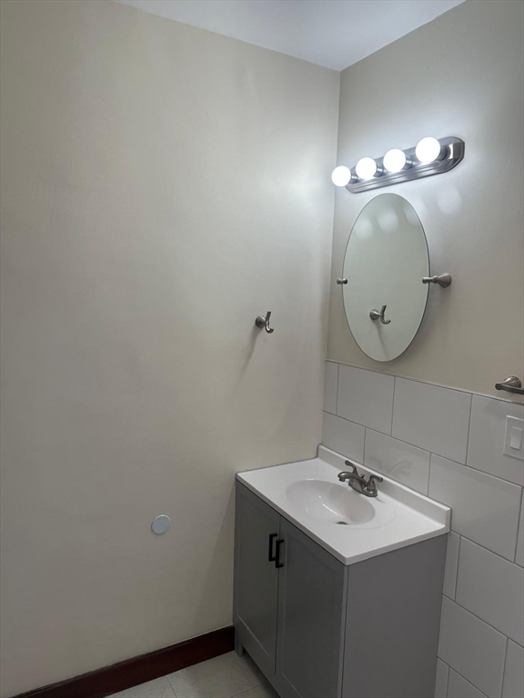 61 Kent Street, Unit 2 Quincy, MA 02169 - Photo 12 of 14