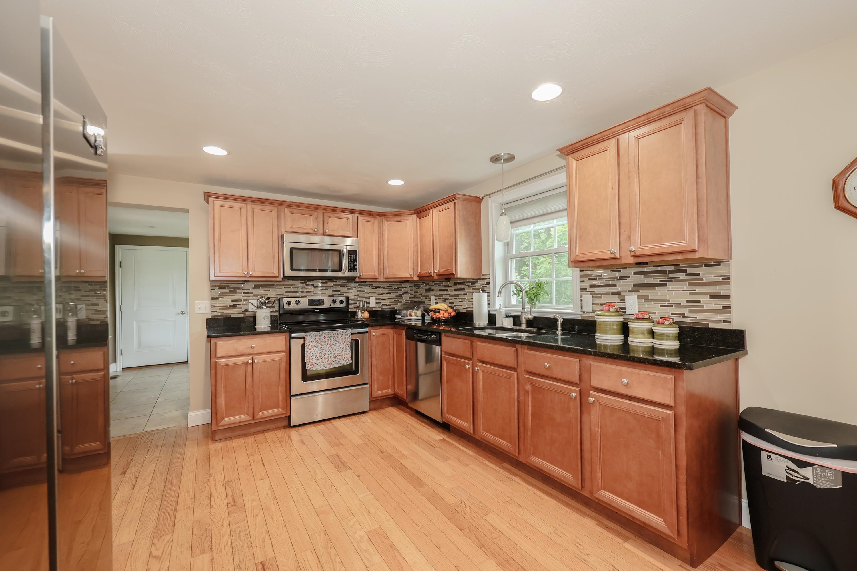 4 Harvest Road Chichester, NH 03258 - Photo 3 of 40