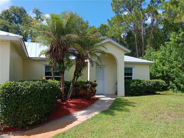 $2,195 | 757 Brookedge Terrace, Sebastian, FL 32958