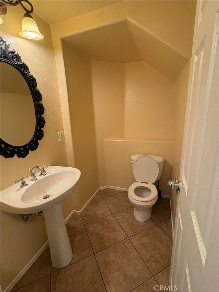 57 Crocus Street Redlands, CA 92373 - Photo 9 of 23 Downstairs half bath