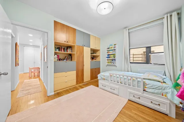 $1,295,000 | 315 West 99th Street, Unit 4B | Upper West Side