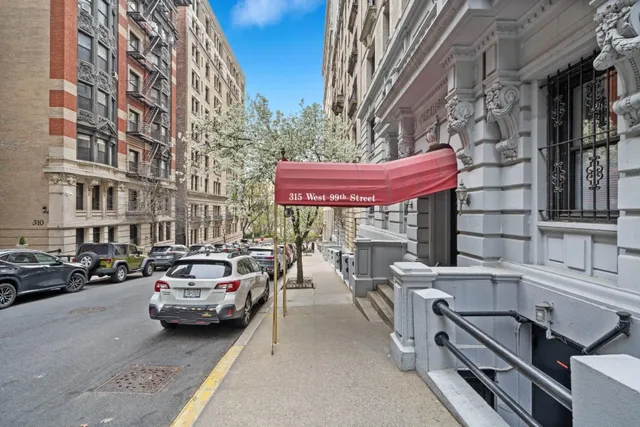 $1,295,000 | 315 West 99th Street, Unit 4B | Upper West Side